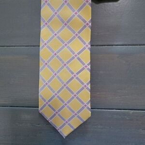 CAPE COD Neckwear Men's yellow Tie with Multicolor diamond Pattern